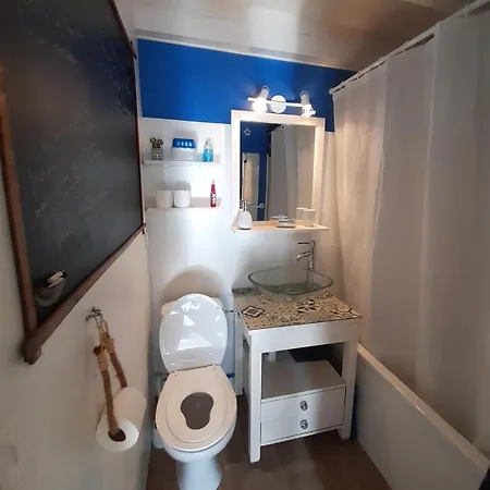 Maisonnette Avec Terrasse A 300m De La 2 Etoiles Saint-Georges-de-Didonne