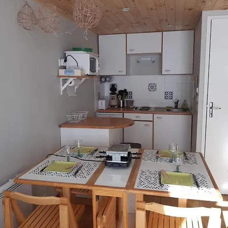 Prázdninový dům Maisonnette Avec Terrasse A 300m De La 2 Etoiles *